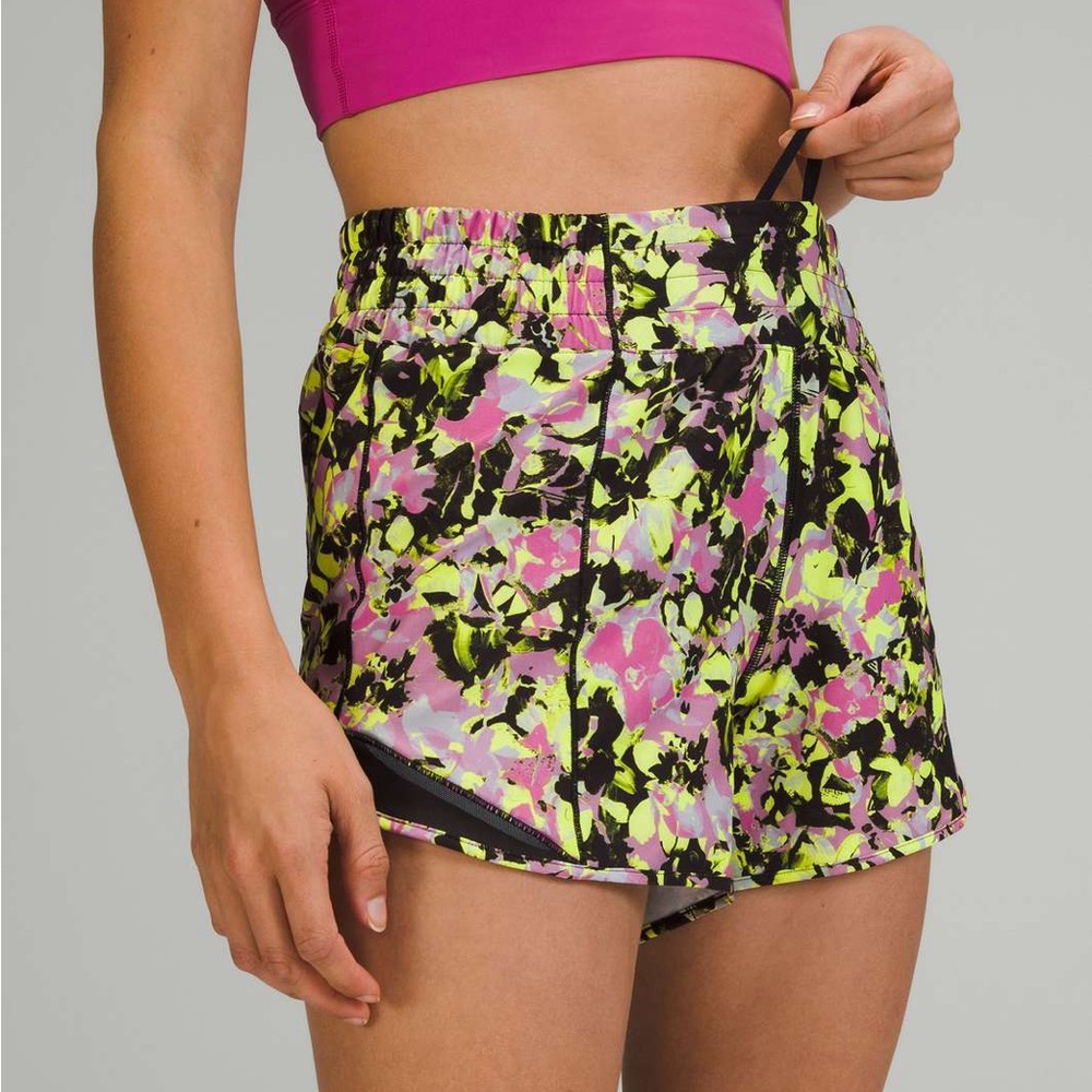 Lululemon Hotty Hot High-Rise Short 4" Athletic Women’s Running Colorful Size 4